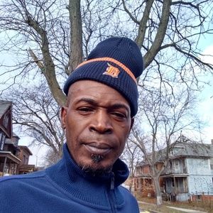 Meet your Posher, Kenney